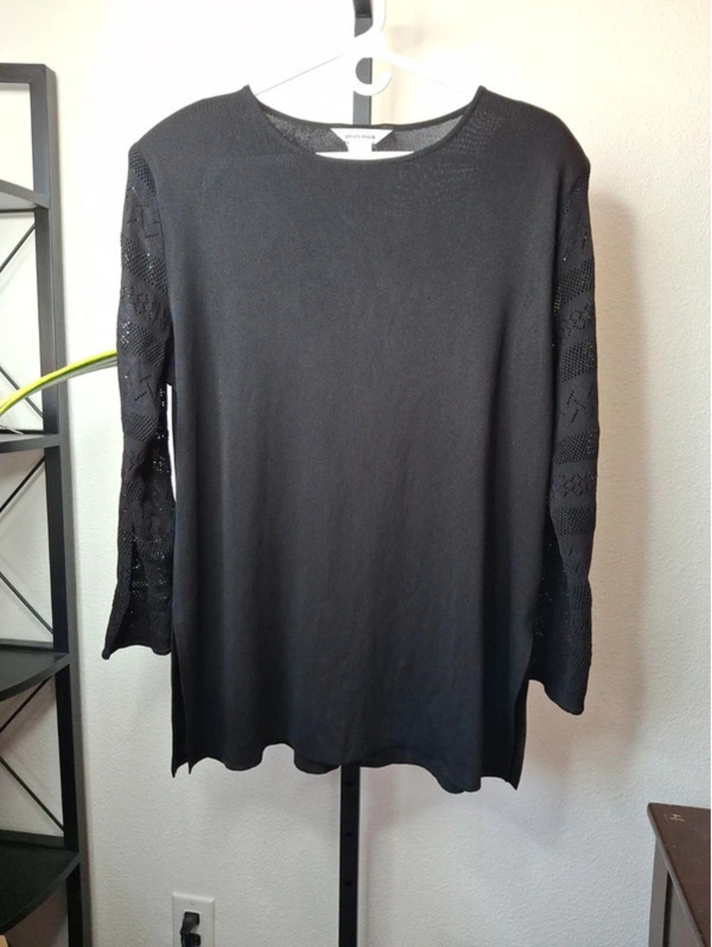 Exclusively Misook Women's Black Blouse size L